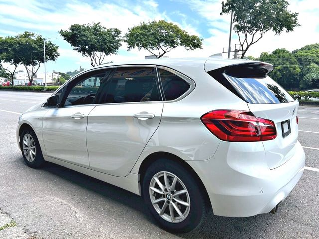 BMW寶馬 218I  第2張相片