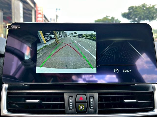 BMW寶馬 218I  第13張相片