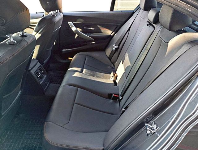 BMW寶馬 320I  第10張相片