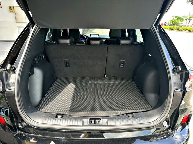 FORD福特 KUGA  第13張相片