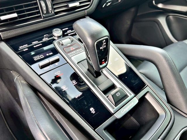 PORSCHE保時捷 CAYENNE  第13張相片