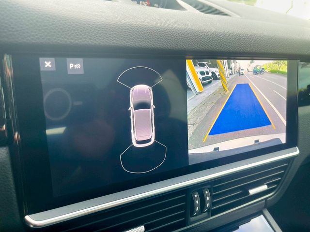 PORSCHE保時捷 CAYENNE  第16張相片