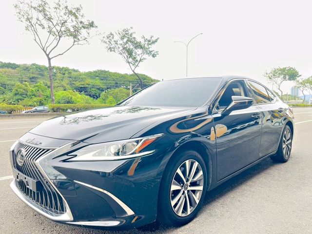 LEXUS凌志 ES200  第1張相片