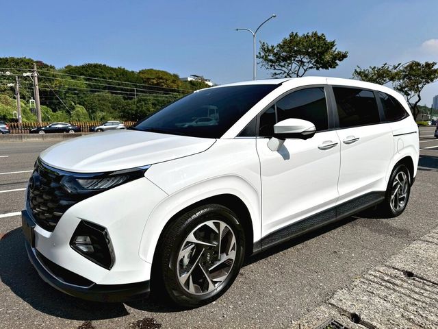 HYUNDAI現代 CUSTIN  第1張相片