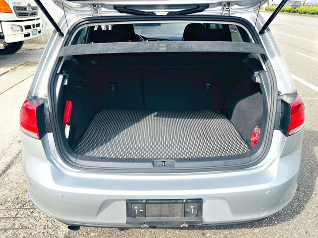 VOLKSWAGEN福斯 GOLF  第3張相片