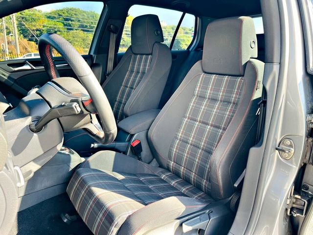 VOLKSWAGEN福斯 GOLF GTI  第9張相片