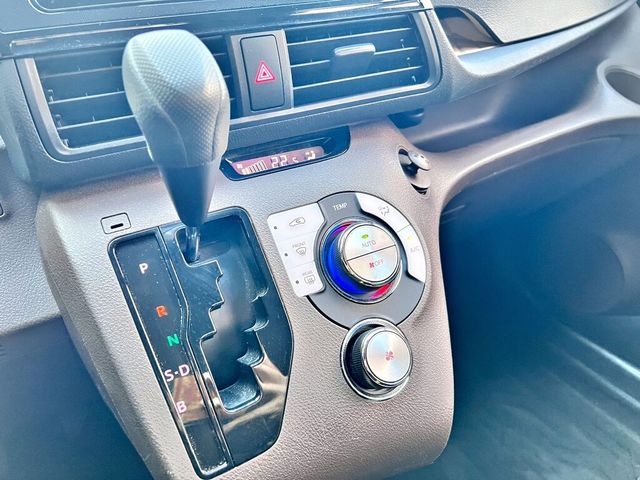 TOYOTA豐田 SIENTA  第10張相片