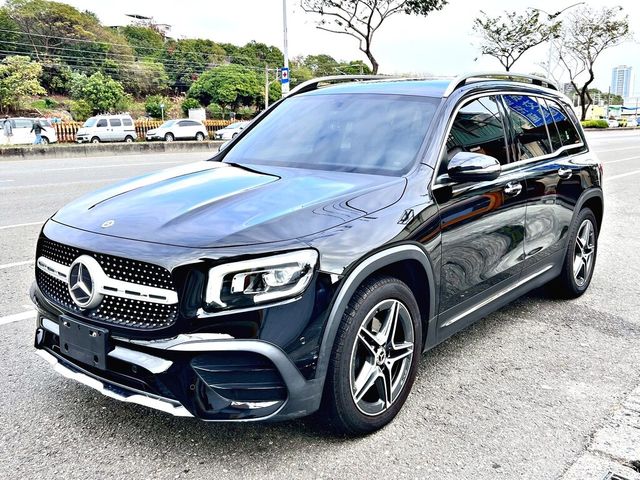 M-BENZ賓士 GLB200  第1張相片