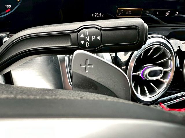 M-BENZ賓士 GLB200  第8張相片