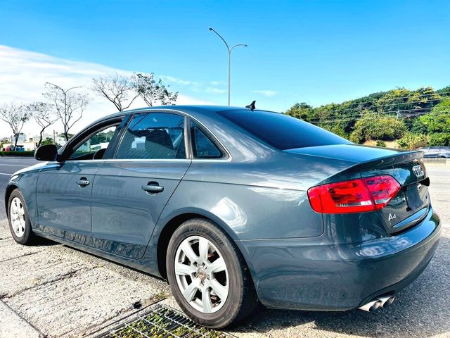 AUDI奧迪 A4  第2張相片