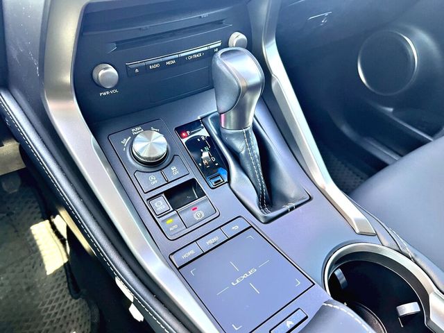 LEXUS凌志 NX200  第12張相片