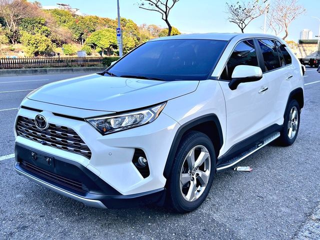 TOYOTA豐田 RAV4  第1張相片