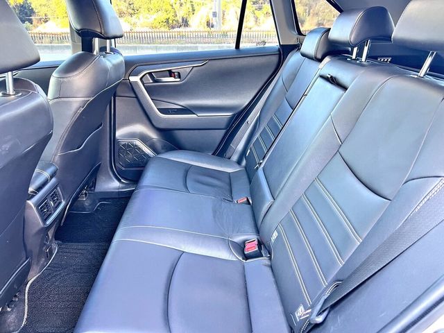 TOYOTA豐田 RAV4  第8張相片