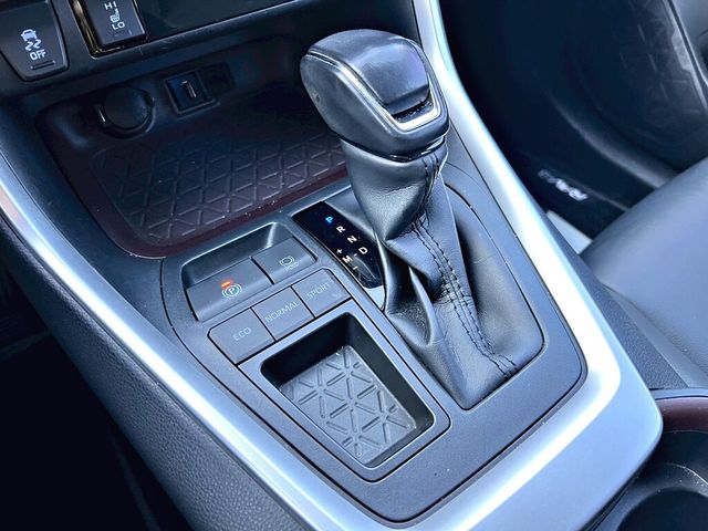 TOYOTA豐田 RAV4  第10張相片