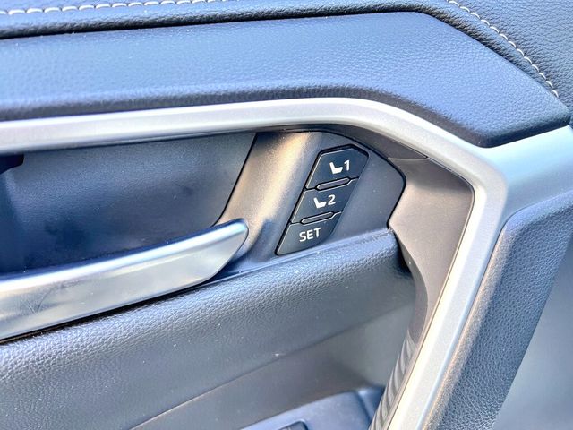 TOYOTA豐田 RAV4  第16張相片