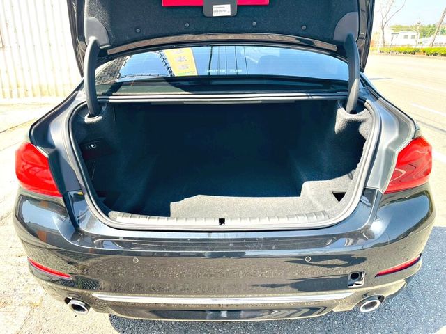 BMW寶馬 520D  第3張相片