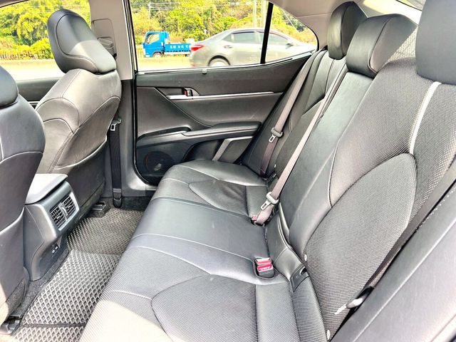 TOYOTA豐田 CAMRY HYBRID  第8張相片