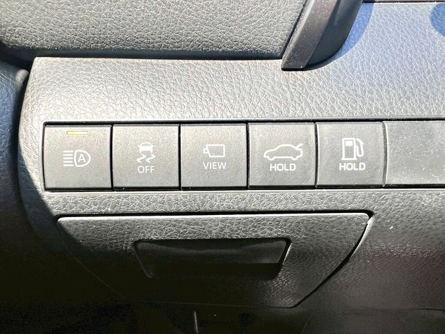 TOYOTA豐田 CAMRY HYBRID  第19張相片