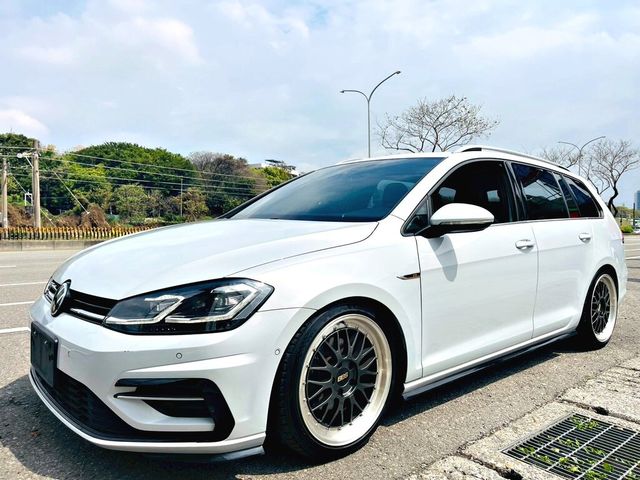 VOLKSWAGEN福斯 GOLF VARIANT  第1張相片
