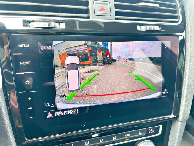 VOLKSWAGEN福斯 GOLF VARIANT  第14張相片