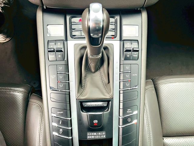 PORSCHE保時捷 MACAN S  第13張相片