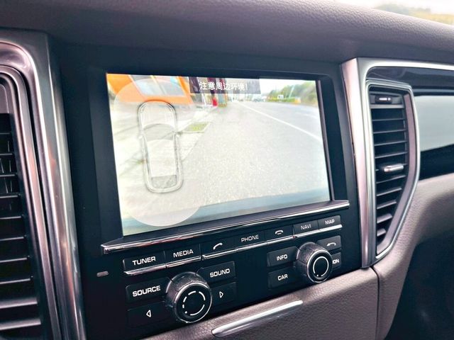 PORSCHE保時捷 MACAN S  第15張相片