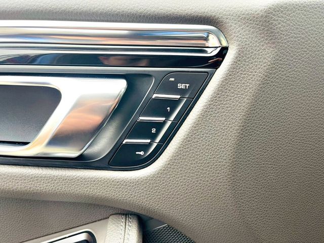 PORSCHE保時捷 MACAN S  第16張相片