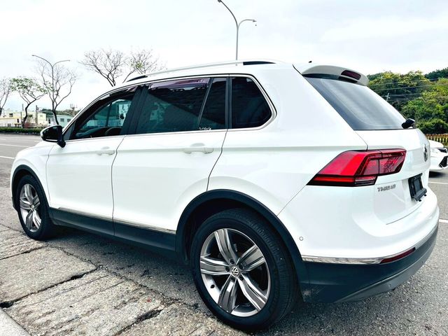 VOLKSWAGEN福斯 TIGUAN  第2張相片