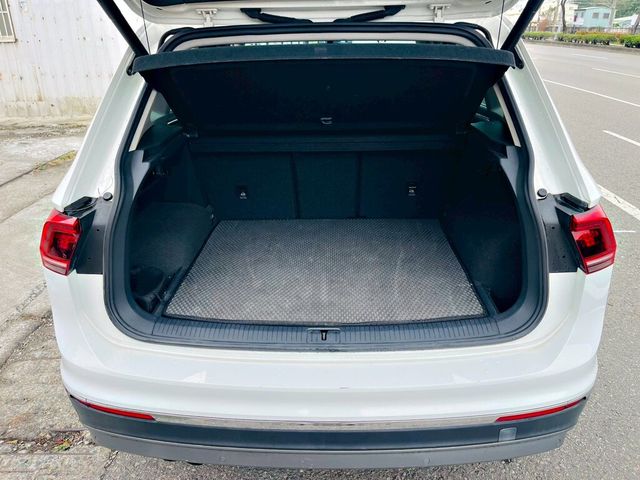 VOLKSWAGEN福斯 TIGUAN  第3張相片