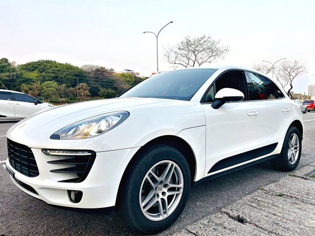 PORSCHE保時捷 MACAN TURBO  第1張相片