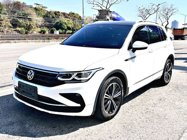 VOLKSWAGEN福斯 TIGUAN  第1張相片