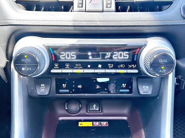 TOYOTA豐田 RAV4  第11張相片