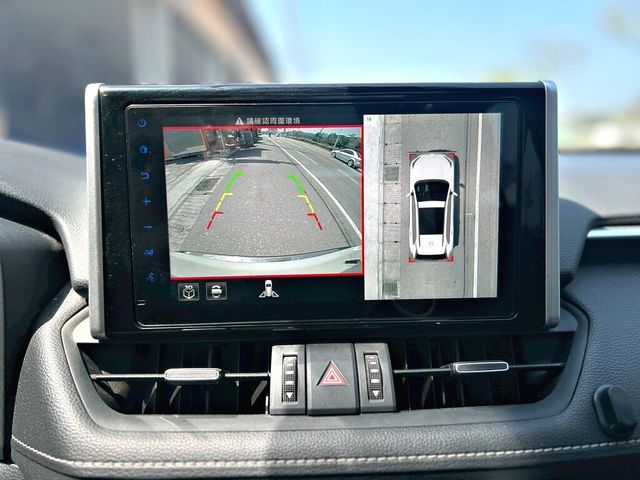 TOYOTA豐田 RAV4  第12張相片