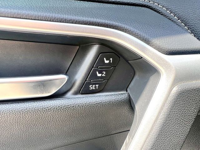 TOYOTA豐田 RAV4  第17張相片