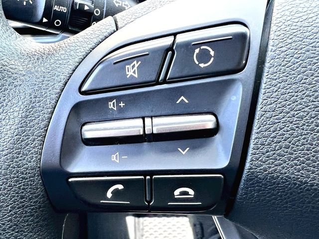 HYUNDAI現代 ELANTRA  第5張相片