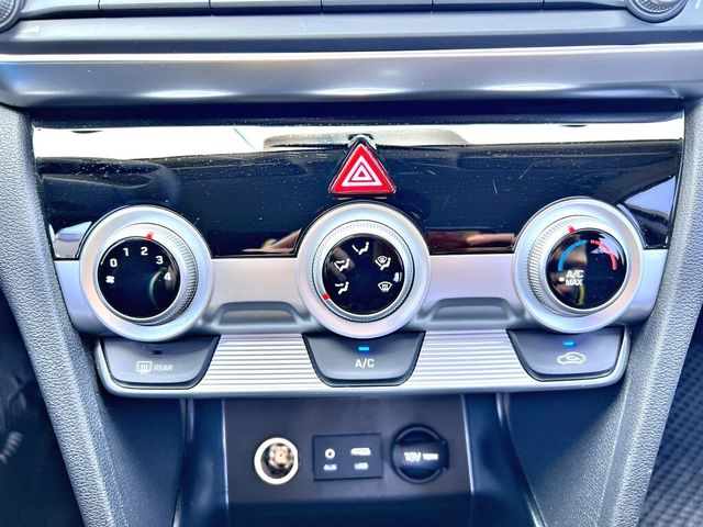 HYUNDAI現代 ELANTRA  第11張相片