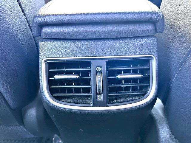 HYUNDAI現代 ELANTRA  第13張相片