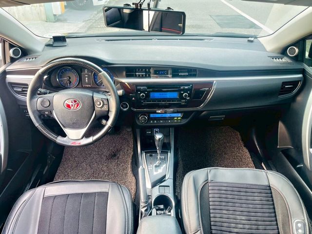 TOYOTA豐田 ALTIS  第9張相片