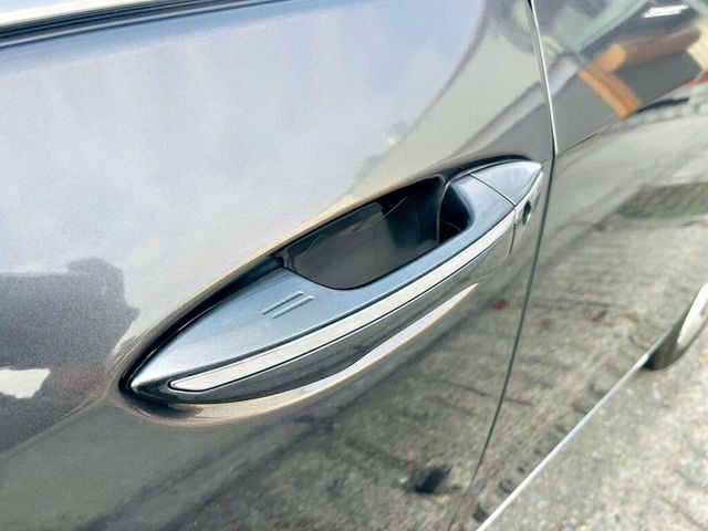 TOYOTA豐田 ALTIS  第14張相片