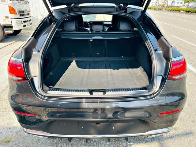 M-BENZ賓士 GLC300 AMG COUPE  第3張相片