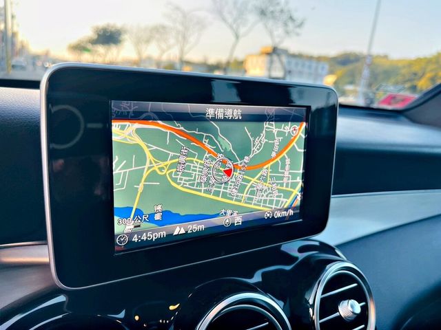 M-BENZ賓士 GLC250  第15張相片