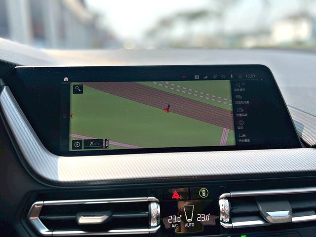 BMW寶馬 118I  第14張相片