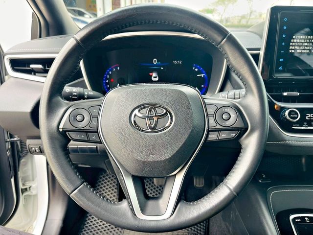 TOYOTA豐田 COROLLA SPORT  第4張相片