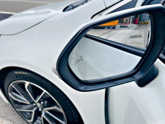 TOYOTA豐田 COROLLA SPORT  第19張相片
