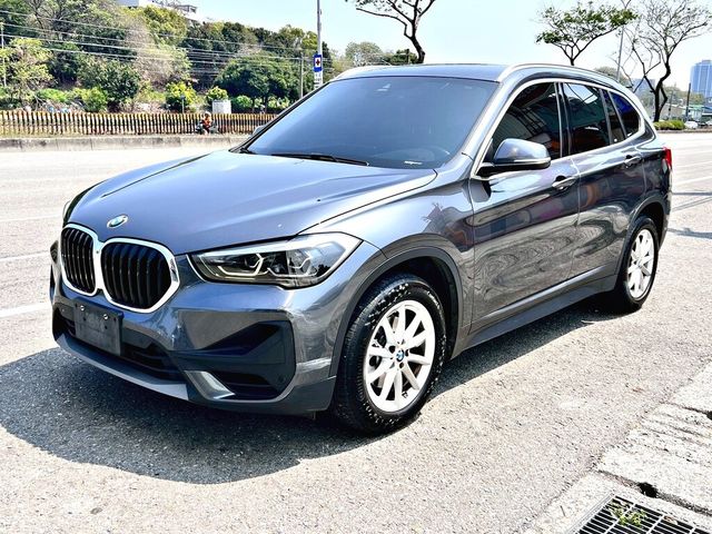 BMW寶馬 X1  第1張相片