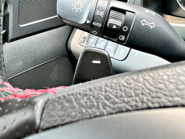 HYUNDAI現代 ELANTRA  第7張相片