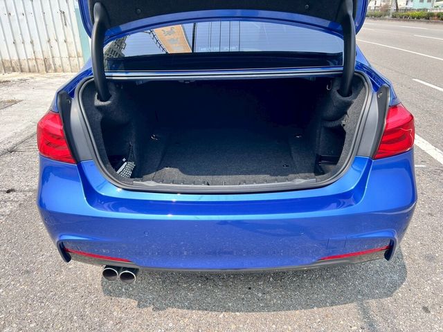 BMW寶馬 320I M SPORT  第3張相片