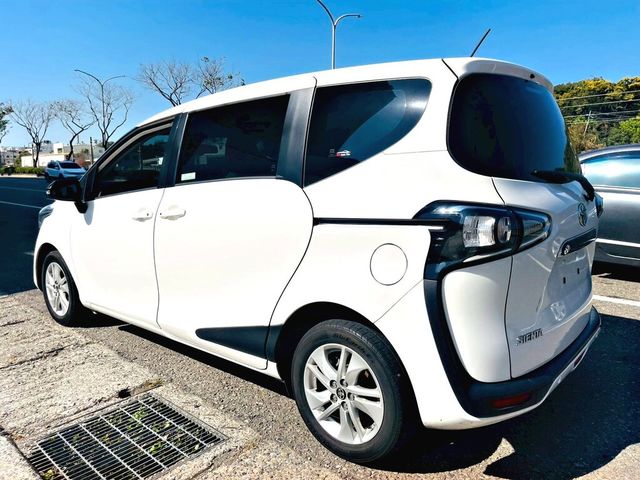 TOYOTA豐田 SIENTA  第2張相片