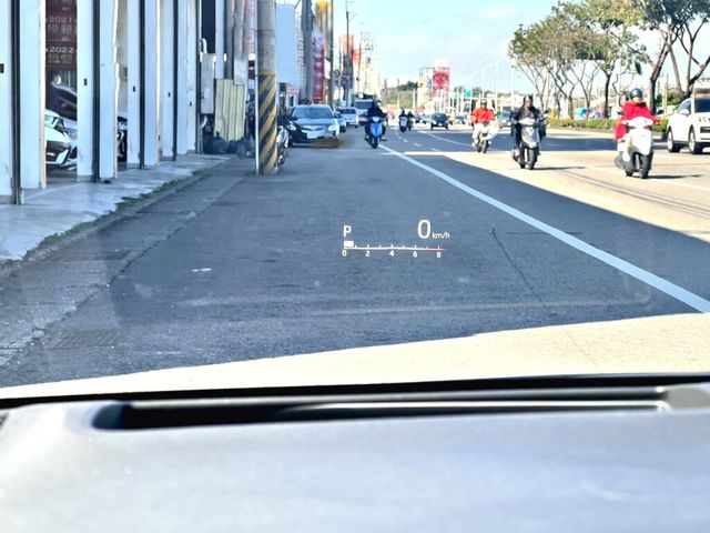 TOYOTA豐田 COROLLA SPORT  第18張相片