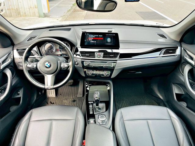 BMW寶馬 X1  第9張相片